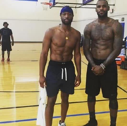 手充分展现 手充分展现