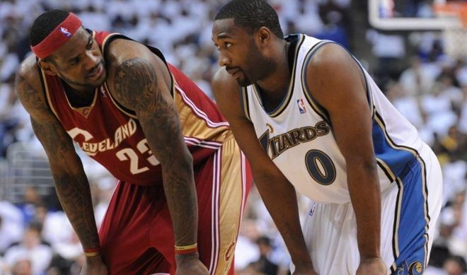 这些关于他 这些关于他