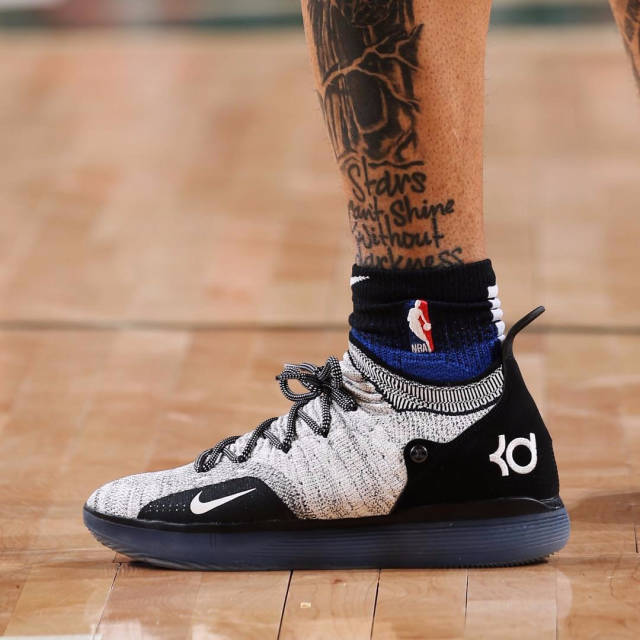 现在三点 现在三点