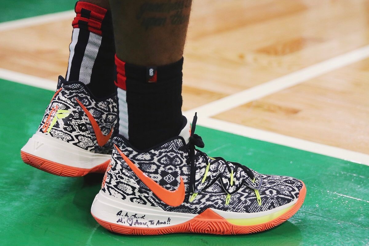 天下足球 天下足球